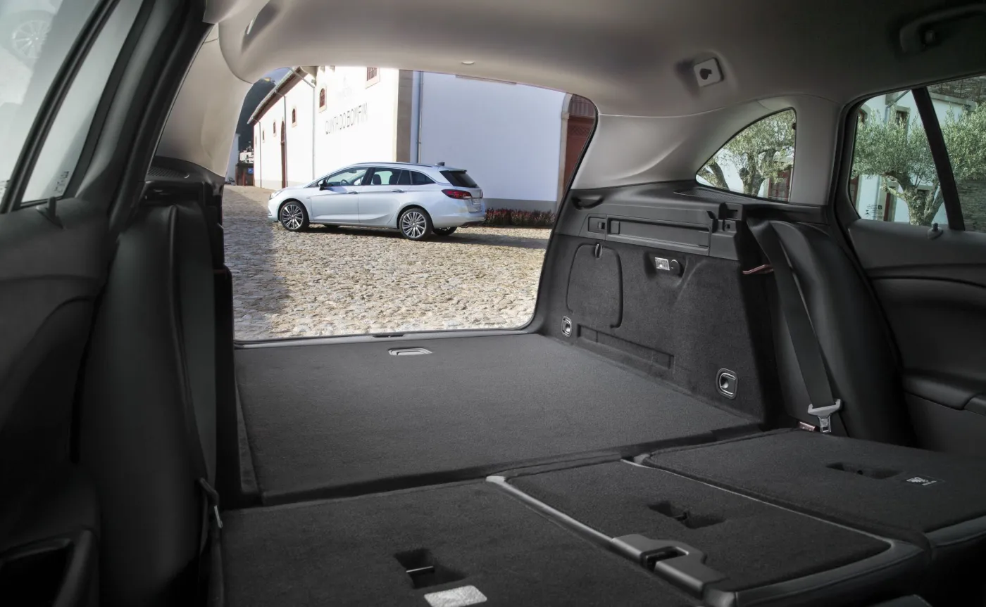 Nowe oszczędne kombi już w Polsce. Ceną uciera nosa najtańszym na rynku. ZDJĘCIA