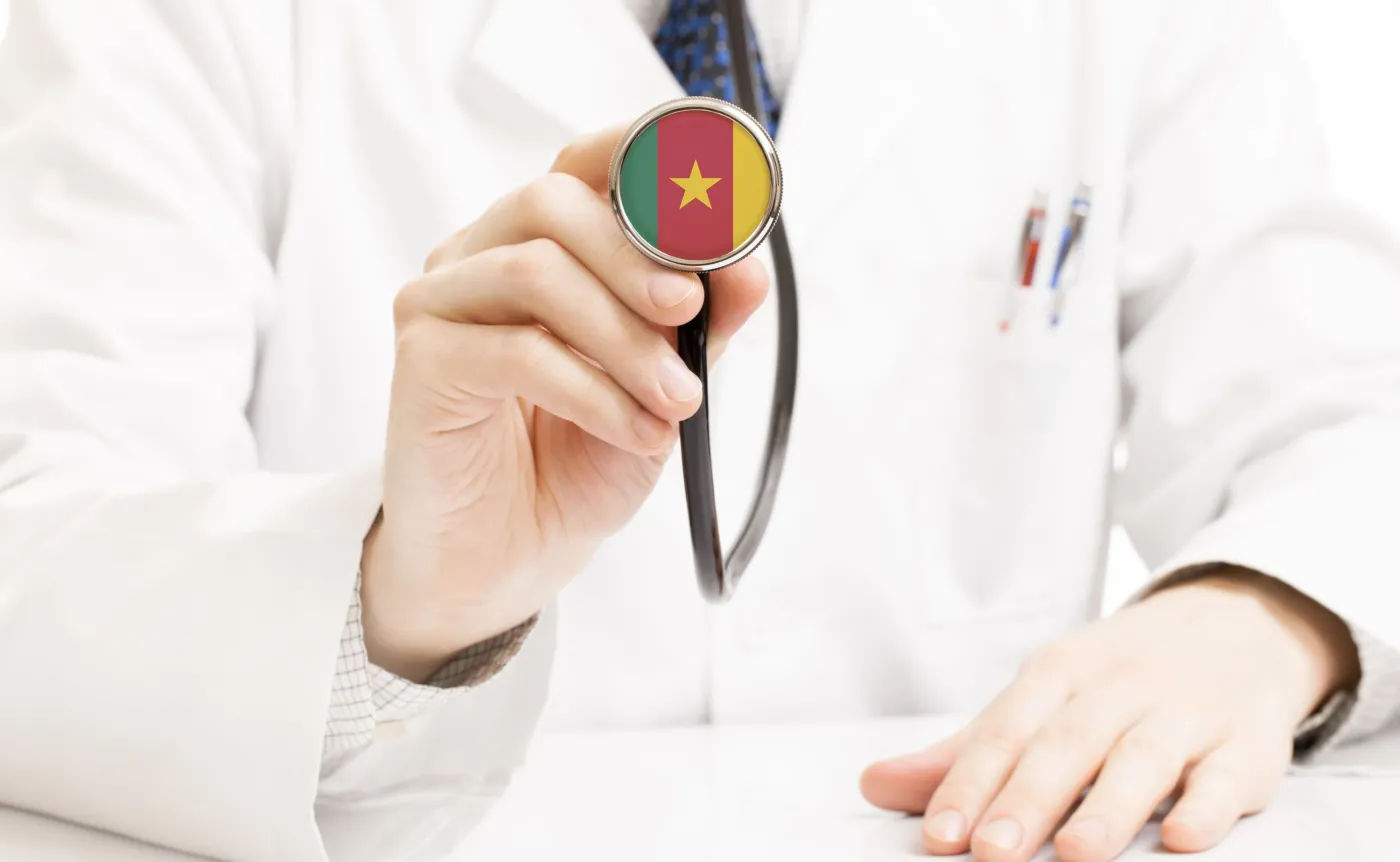 Stetoskop z flagą Kamerunu