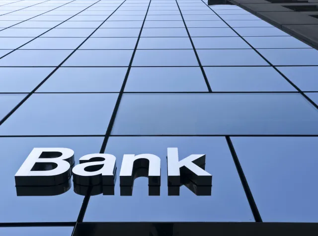 Standard&Poor's obniża ocenę dla sektora bankowego do negatywnej