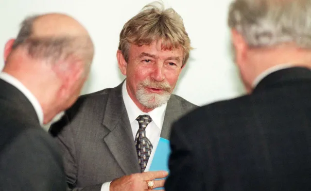 Szef MON chce, by prezydent awansował pośmiertnie pułkownika Kuklińskiego