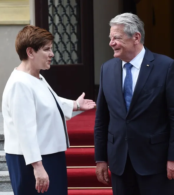 9190232-beata-szydlo-joachim-gauck.jpg