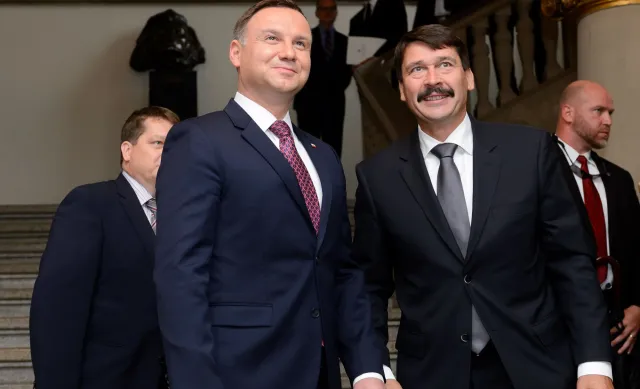 Prezydenci Polski i Węgier na obchodach Czerwca 56': Tamten rok to świadectwo polsko-węgierskiej przyjaźni