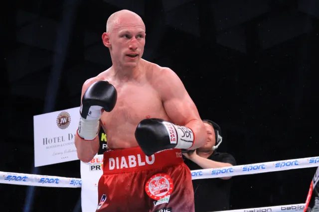 "Diablo" Włodarczyk pokonał na punkty Hartha i zdobył pas interkontynentalny IBF