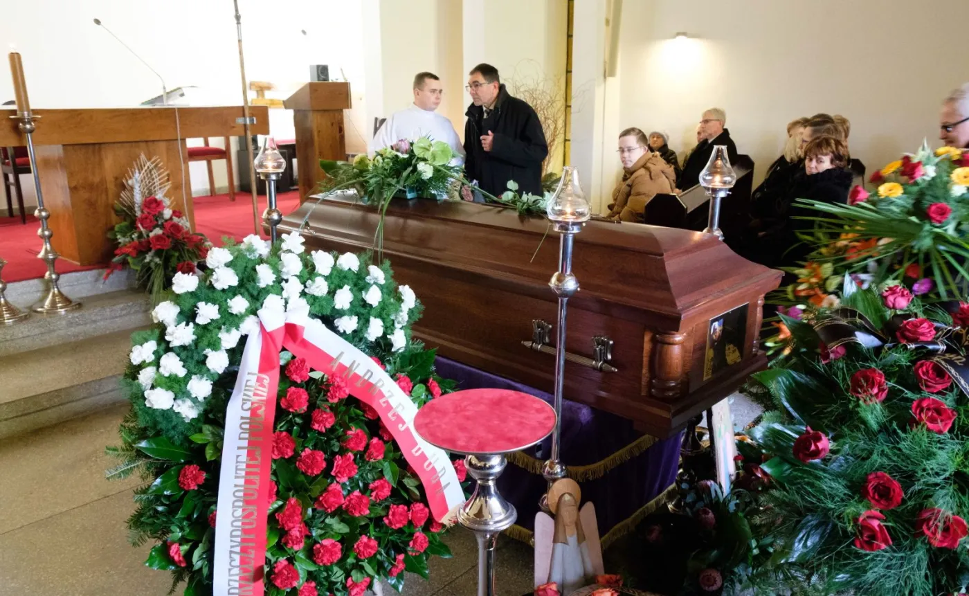 9724433-pogrzeb-bohdana-smolenia.jpg