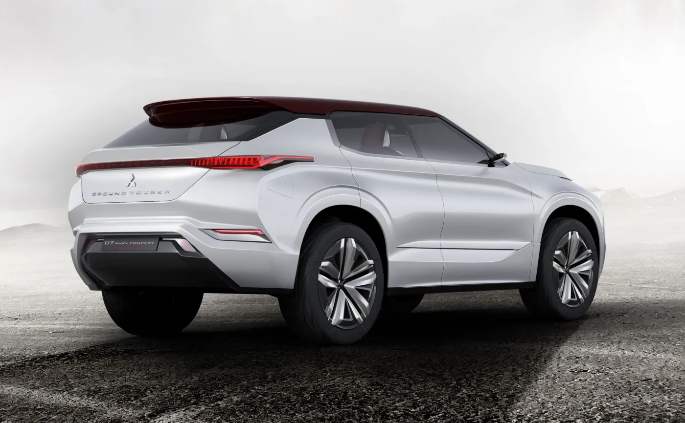 9444192-mitsubishi-gt-phev-concept.jpg
