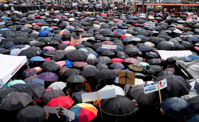 "Nie chcę Cię martwić, ale jesteś feministką..." To nie musi być obciach
