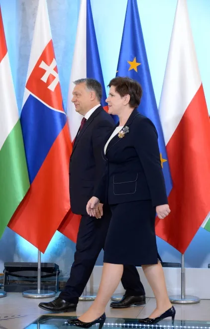 10018002-viktor-orban-beata-szydlo.jpg