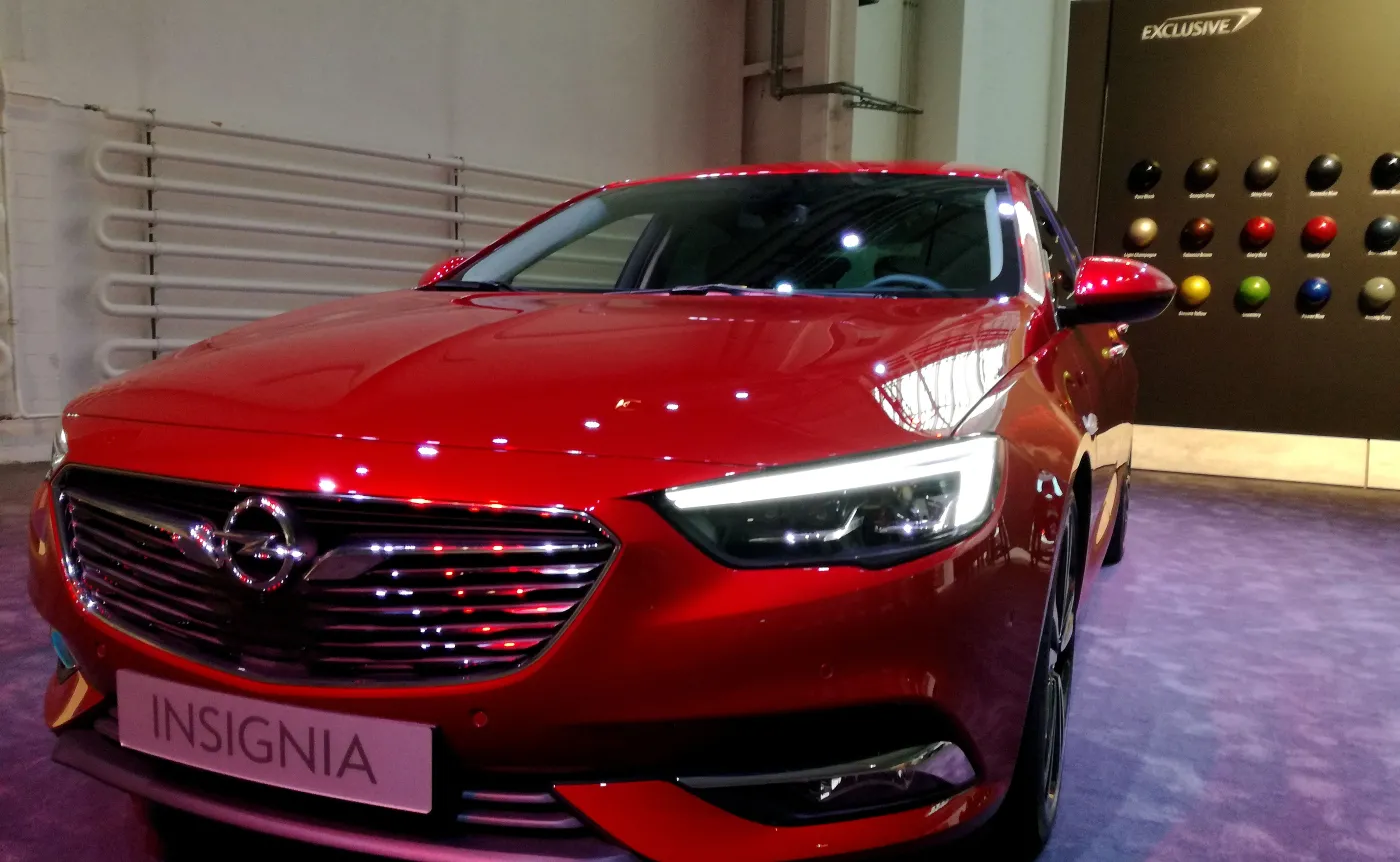 10031379-opel-insignia-grand-sport.jpg
