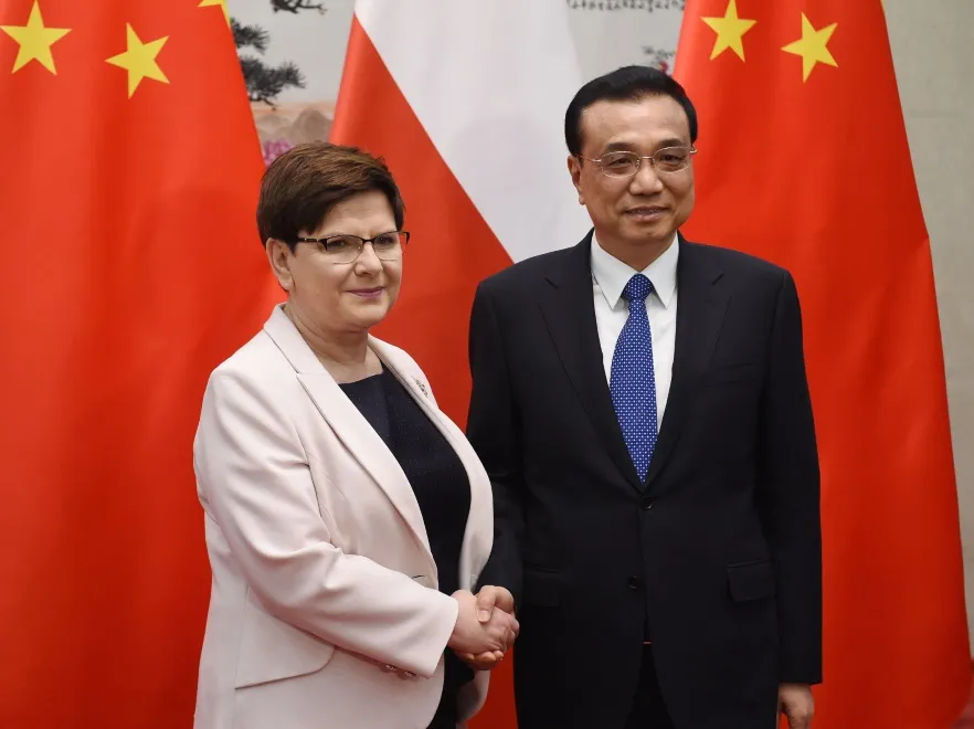 10143683-beata-szydlo-xi-jinping.jpg
