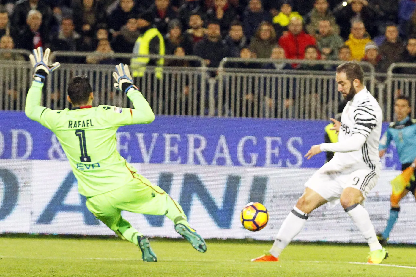 Gonzalo Higuain i Rafael