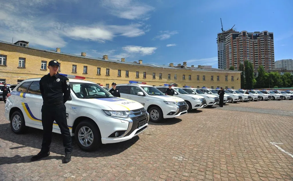 Jedziesz na Ukrainę? Uważaj na nowe japońskie radiowozy policji. Mają specjalną gwarancję