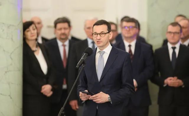 Morawiecki: Chcemy, by optymizm, który zagościł pod strzechami, ten uśmiech na twarzy dzieci, rozprzestrzeniał się