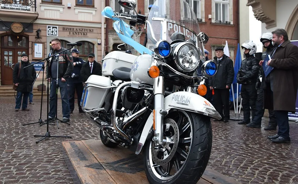 10710883-harley-davidson-road-king.jpg