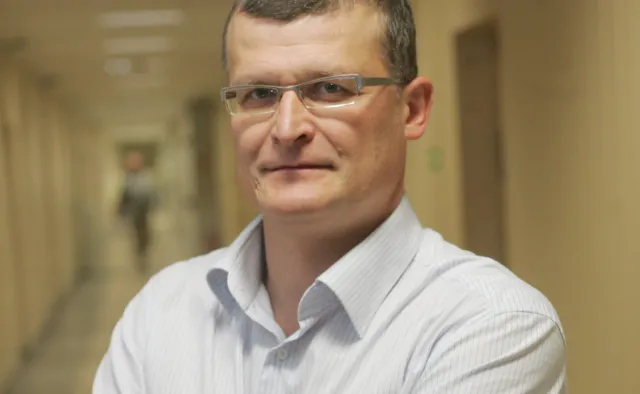 Kaszlesz? Kichasz? Uważaj! Strzelasz wirusem na półtora metra