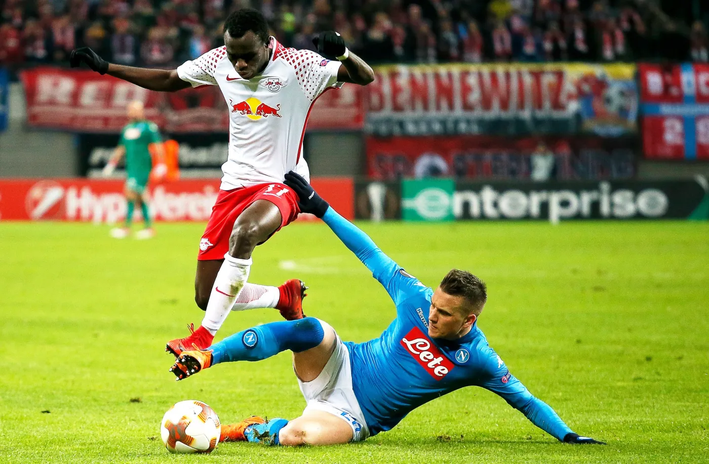 Liga Europy: Zieliński trafił do siatki, ale Napoli odpadło. Borussia Piszczka obroniła się w Bergamo