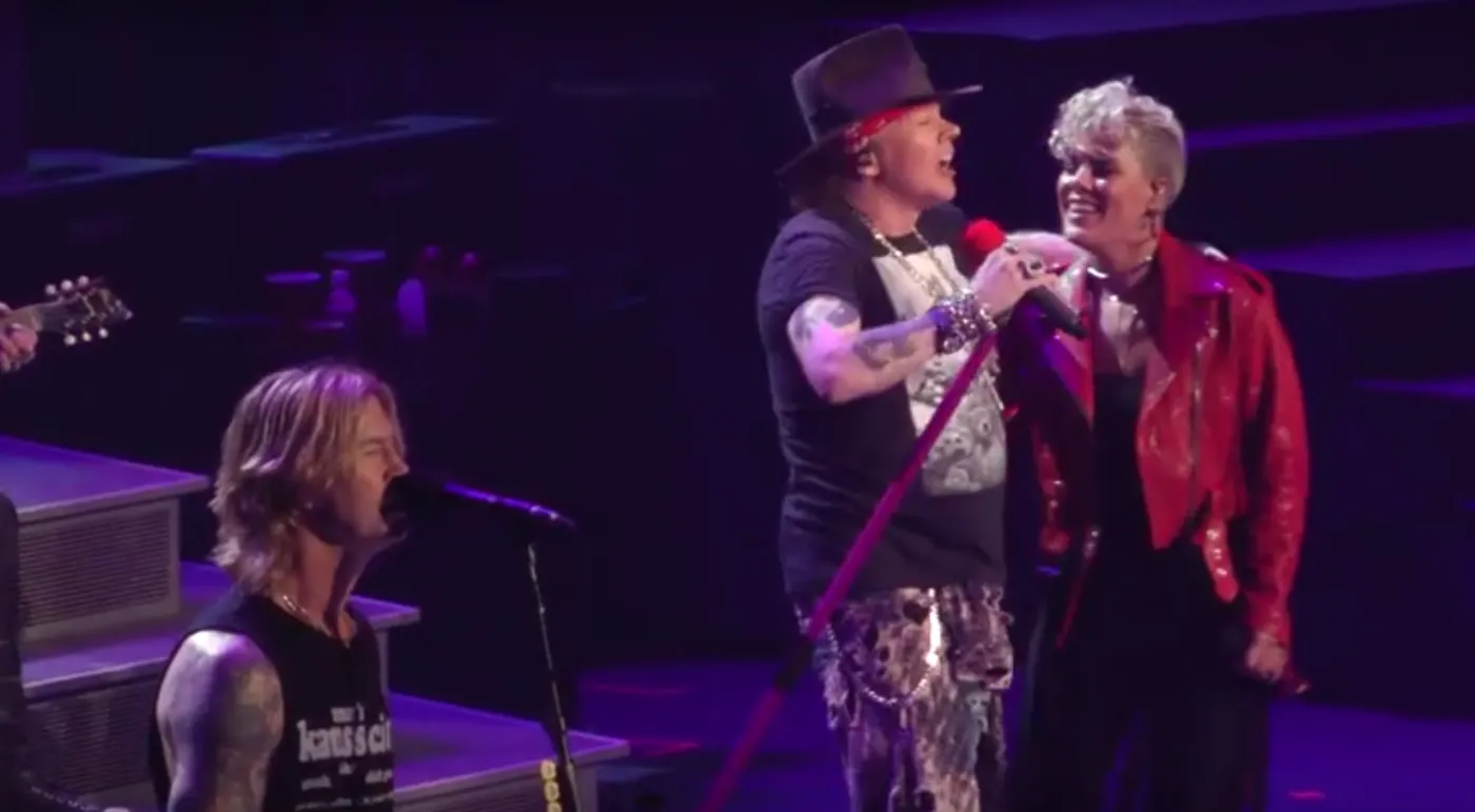 Pink razem z Guns N' Roses