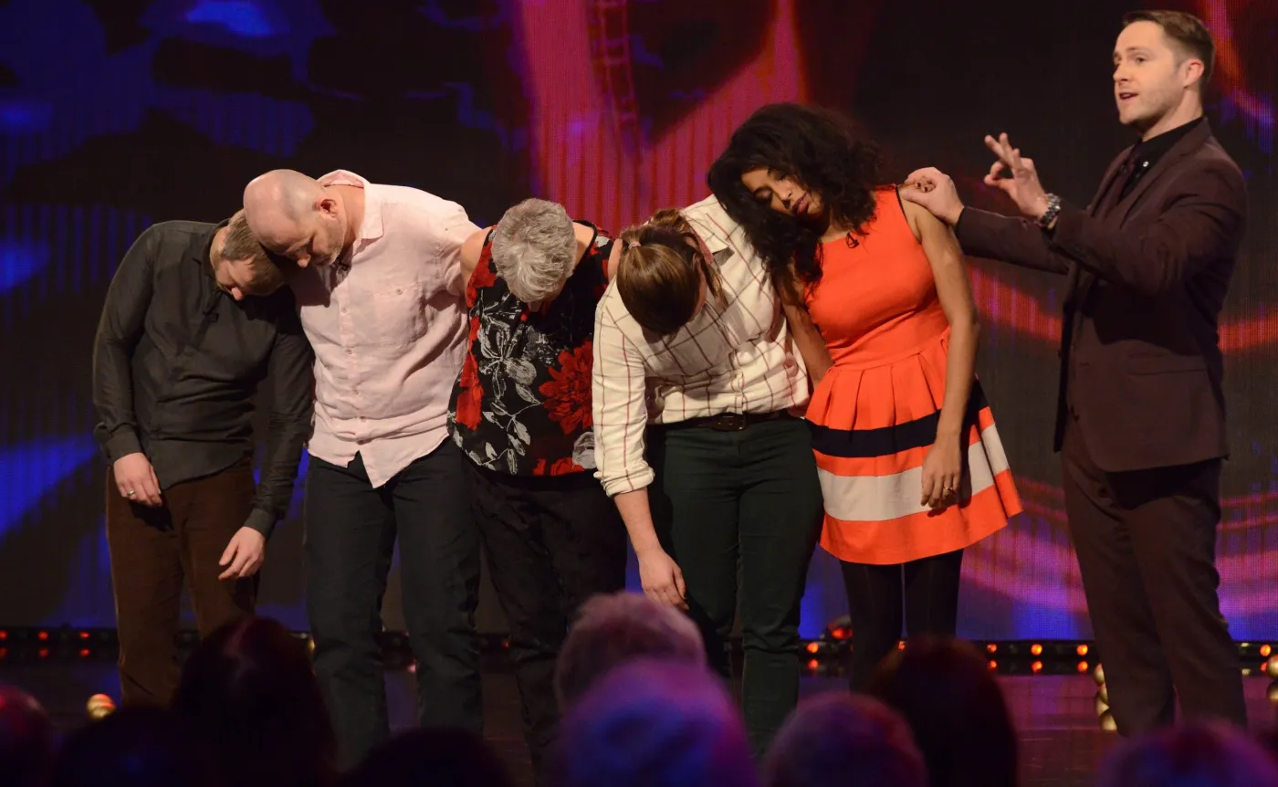 Wraca era Kaszpirowskiego? W nowym show TVN będzie hipnotyzować Polaków