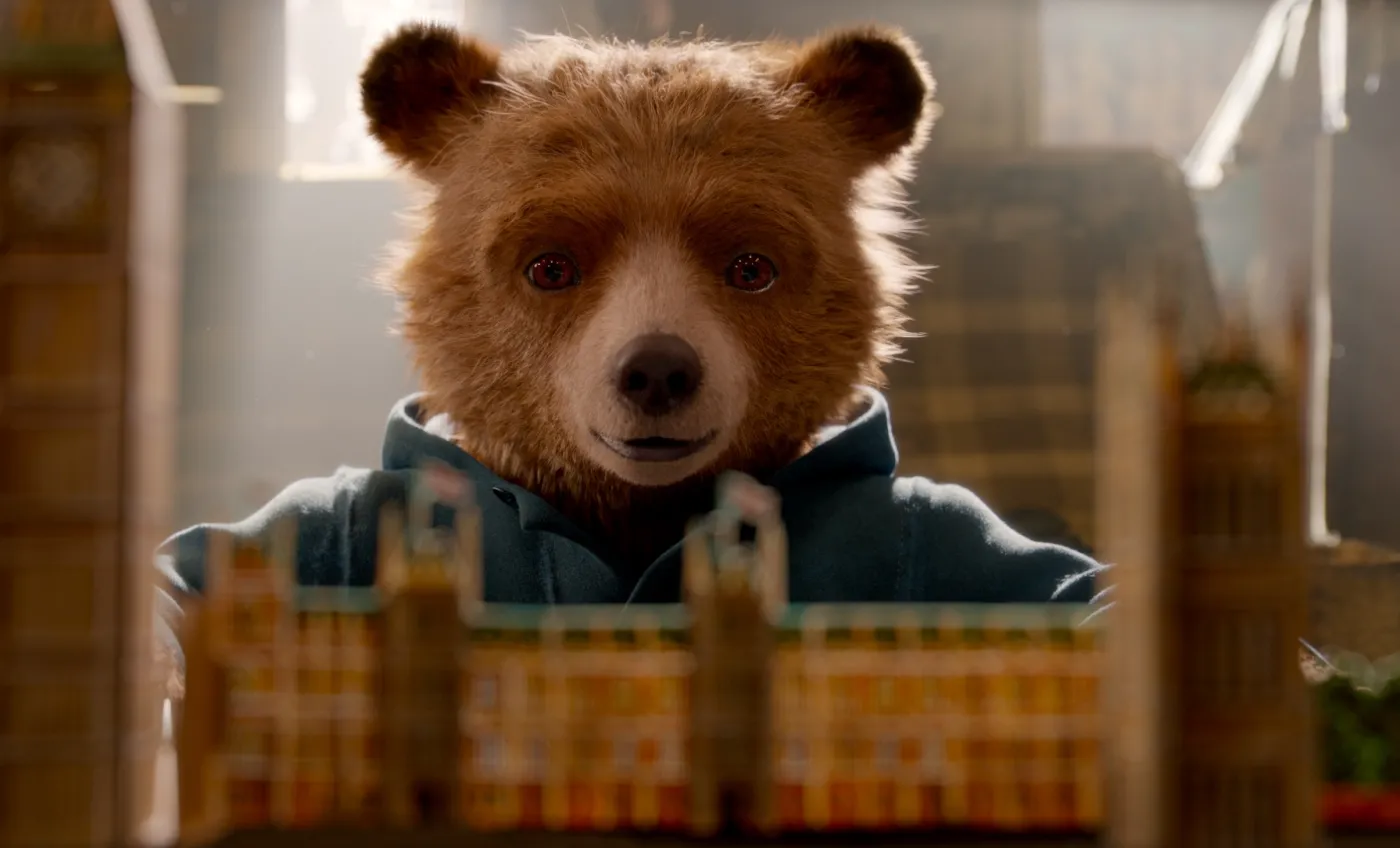 Kadr z filmu "Paddington 2"