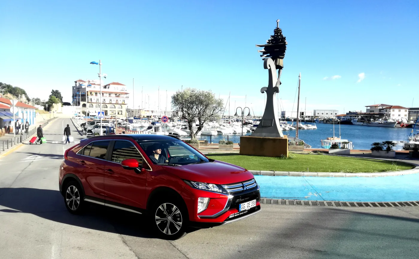 10625160-mitsubishi-eclipse-cross.jpg