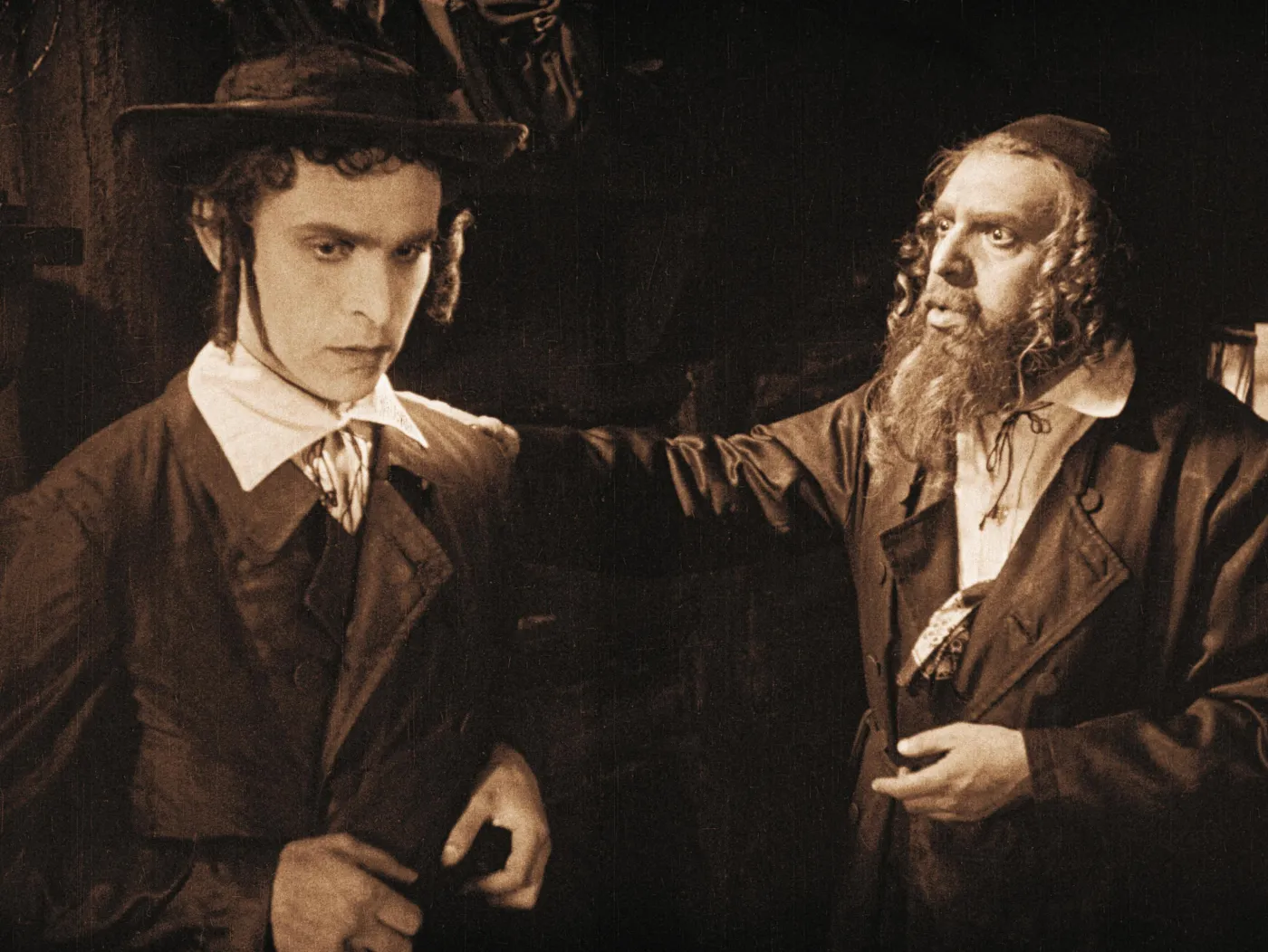 Kadr z filmu "Stare prawo"