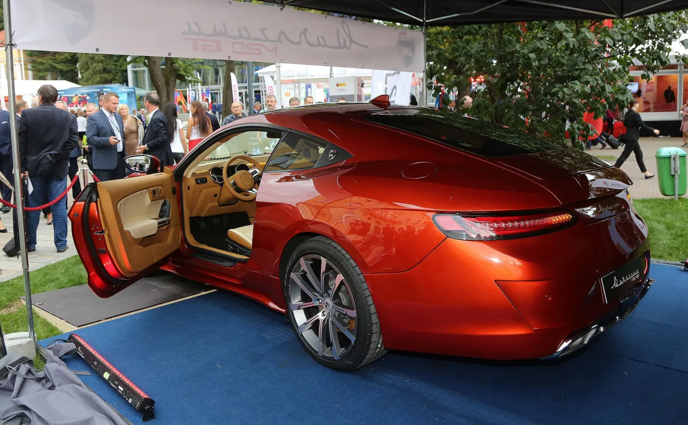 Warszawa M20 GT w Krynicy