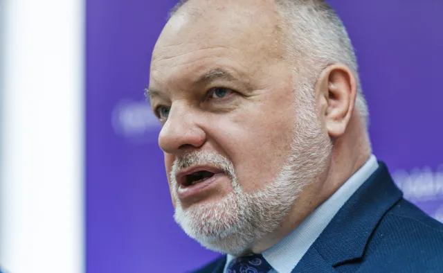 Prezes NFZ: Obecny rząd spija pianę z piwa, którego nie nawarzył