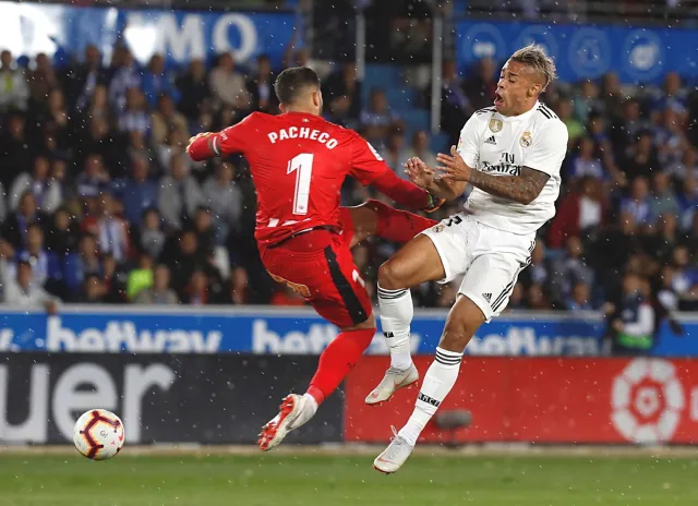 Liga hiszpańska: Porażka Realu po golu w ostatniej minucie meczu