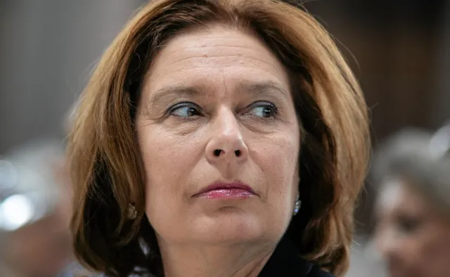 Kidawa-Błońska radzi Mazurek, by PiS pilnował standardów u siebie. "Ci, co stosowali przemoc domową biorą udział w kampanii wyborczej"