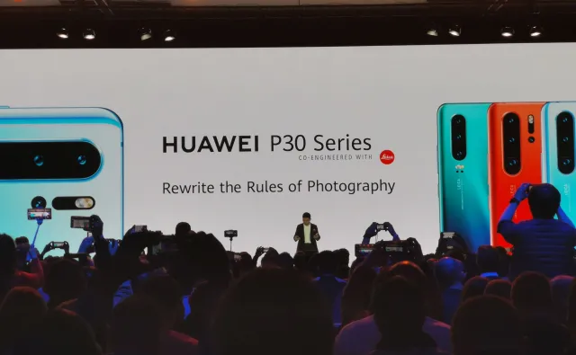 Huawei pokazał modele z linii P30.To najlepsze fotograficzne smartfony na rynku [PREMIERA]