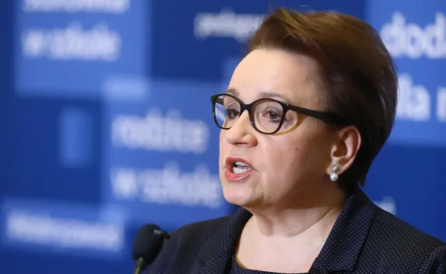 PO-KO: Zalewska przekroczyła granice arogancji i bezczelności. To ona odpowiada za strajk