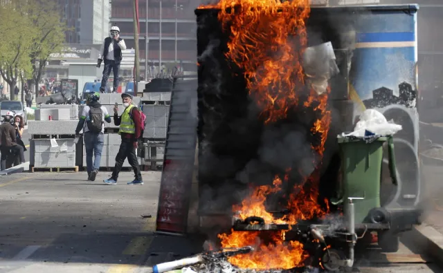 Tuluza w ogniu. Ostre starcie "żółtych kamizelek" z policją