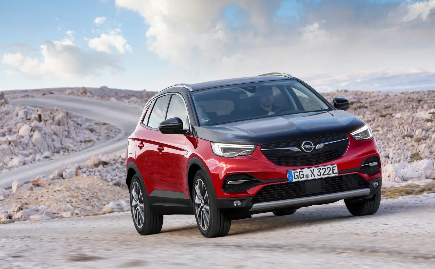 12322858-opel-grandland-x-hybrid4.jpg
