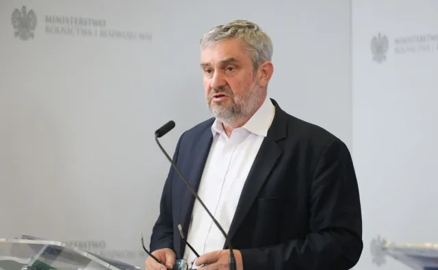 Rzecznik rządu uspokaja po słowach ministra rolnictwa. "Dajemy bobrom spokój. Premier podjął decyzję"