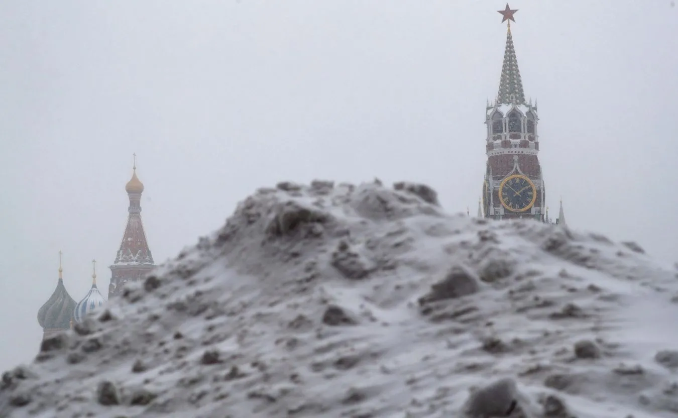 Śnieżne zaspy w Moskwie