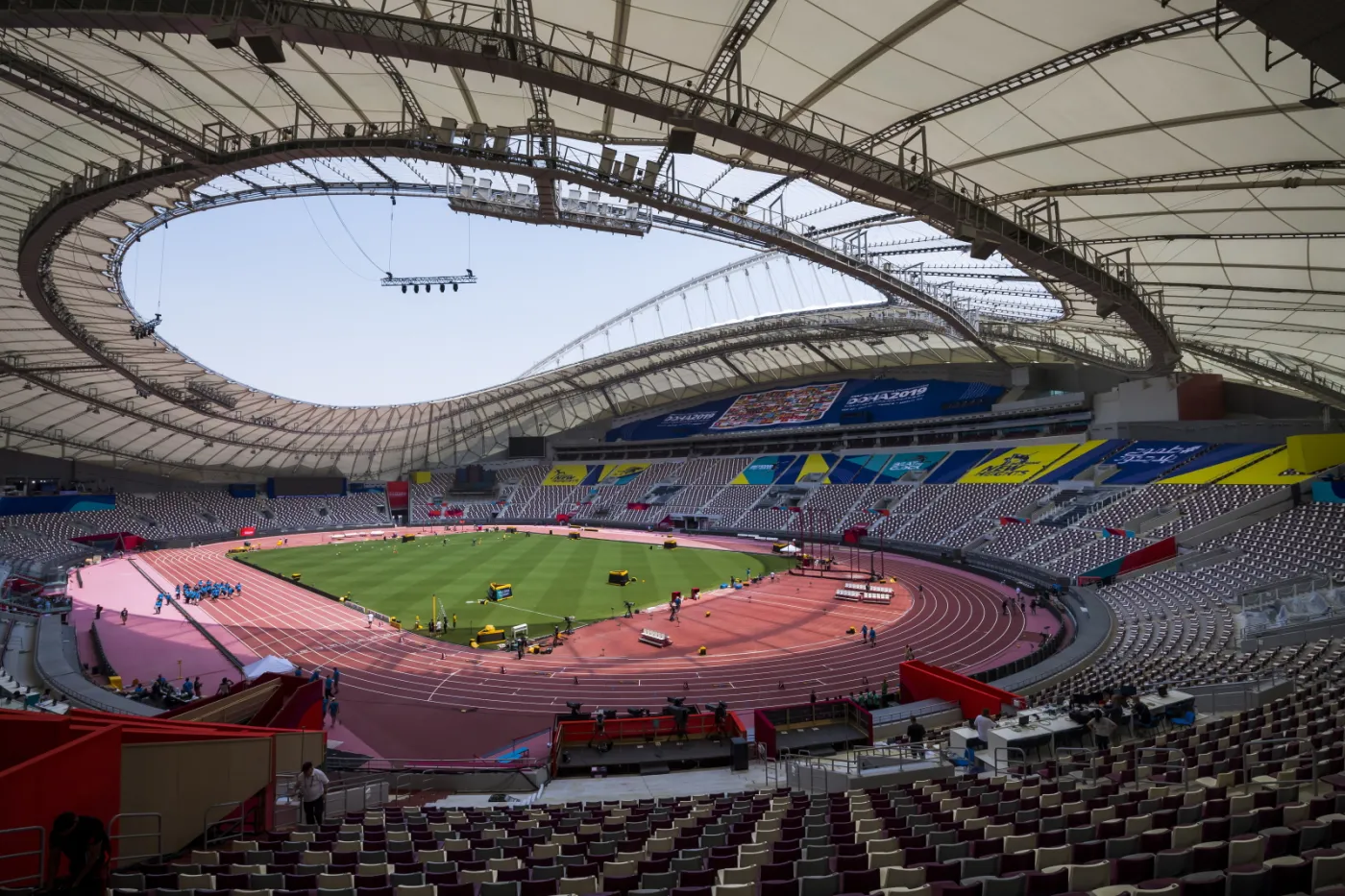 12632186-stadion-khalifa-w-dausze.jpg