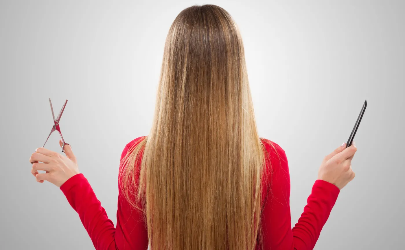 Kobieta z długimi włosami