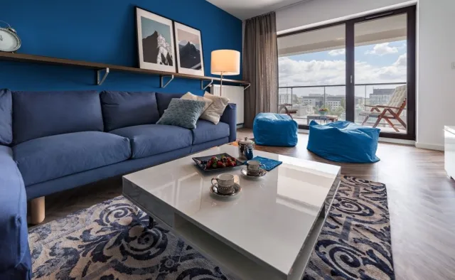 Instytut PANTONE ogłosił kolor roku 2020. "Pod niebem o zmroku"