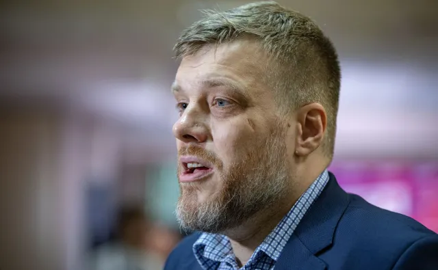 Zandberg: Biedroń to jedyny kandydat postępowy, wszyscy inni to konserwatyści