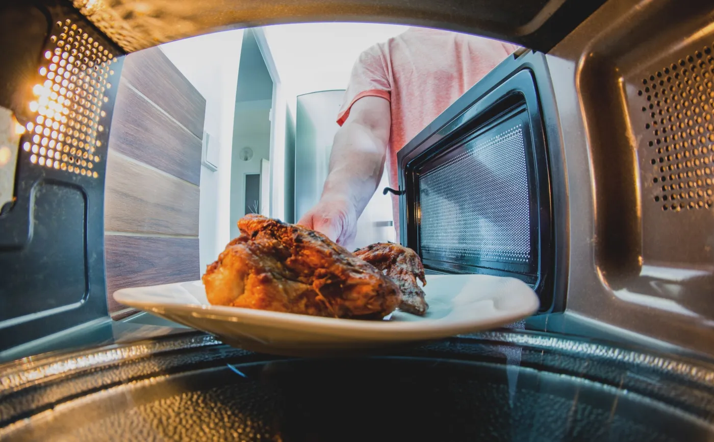 Jedzenie w mikrofalówce