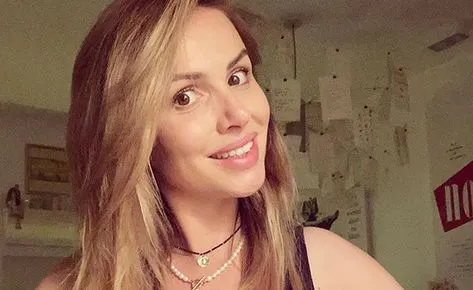 Żmuda-Trzebiatowska bez makijażu apeluje do nastolatek: Nie wierzcie "wyphotoshopowanym" zdjęciom z IG