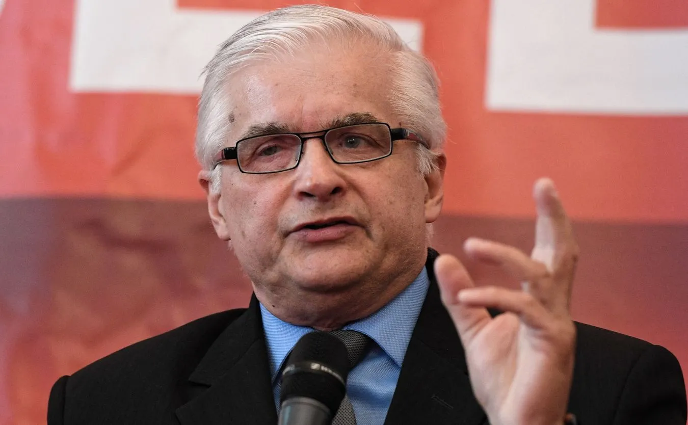 Cimoszewicz ws. Trójki: Gorliwy głupek, myśląc, że robi dobrze, zrobił PiS-owi niedźwiedzią przysługę