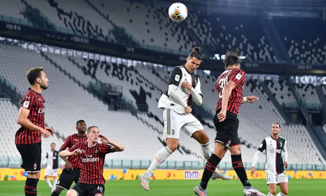 Włosi znów grają po długiej przerwie. Szczęsny w finale Coppa Italia