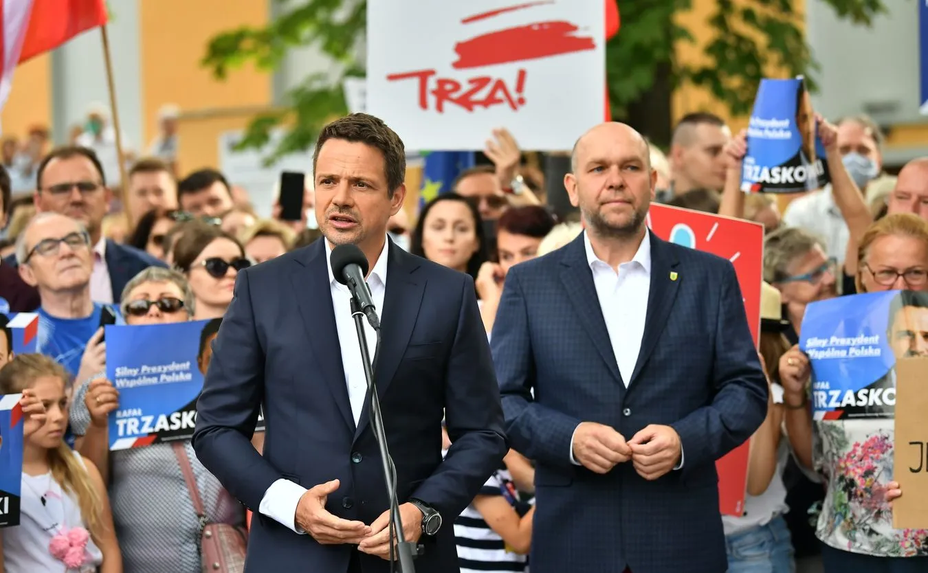 Trzaskowski: Rewolucji Kaczyńskiego i Dudy musimy dziś powiedzieć głośne "mamy dość"