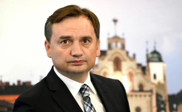 Polskie miasta "wolne od LGBT" nie dostaną pieniędzy z Unii. Ziobro chce interwencji Morawieckiego