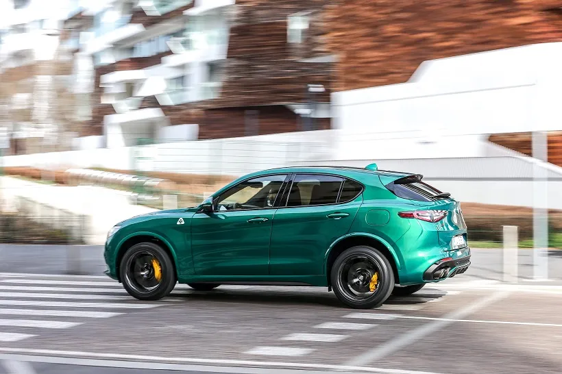 stelvio-quadrifoglio-my20-28173325.jpg