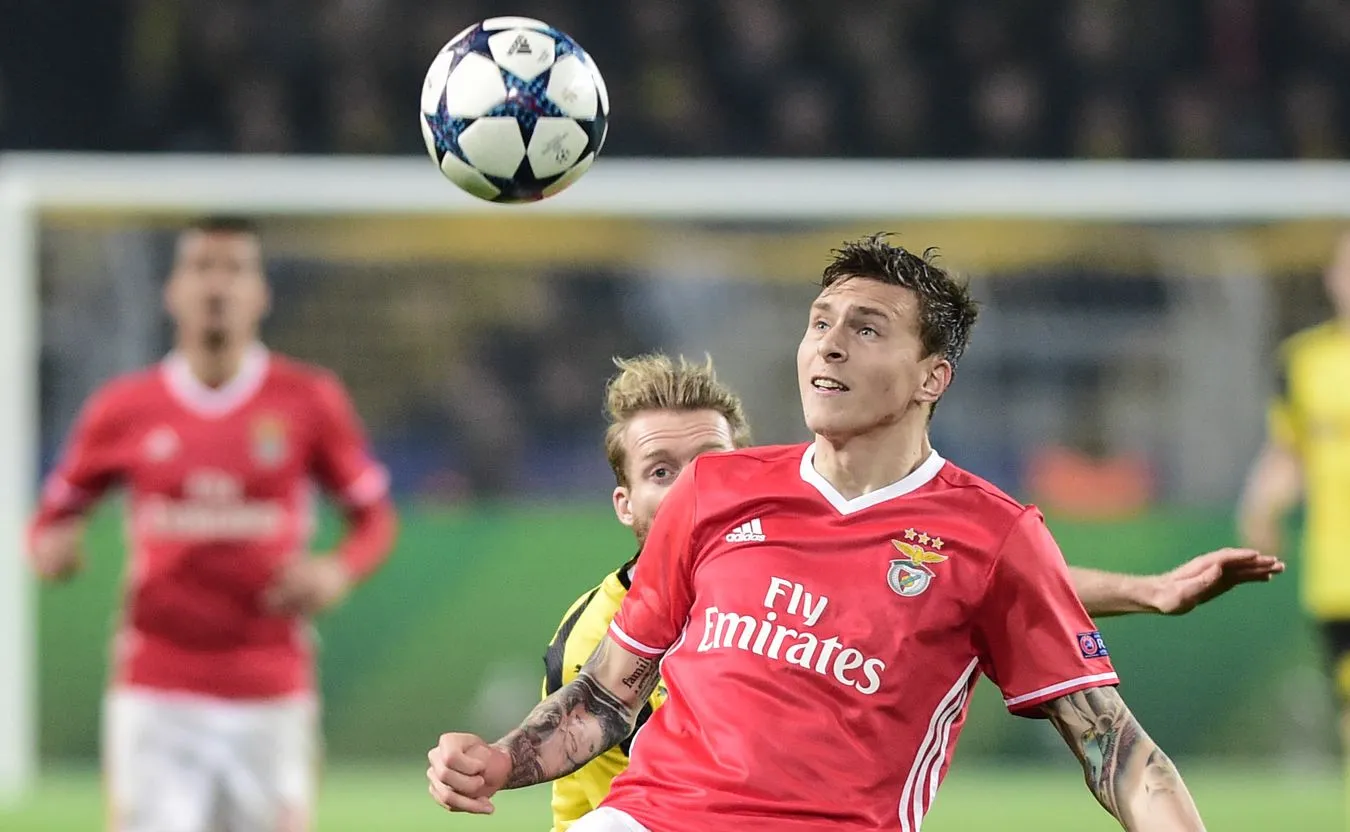 Szwedzki piłkarz Manchester United superbohaterem w swoim kraju