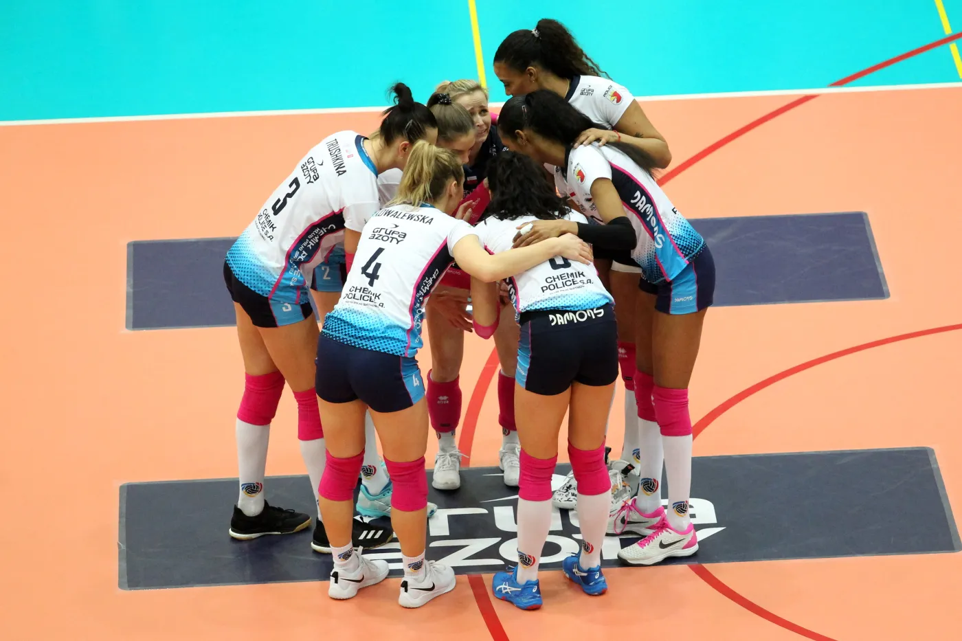 Ekstraklasa siatkarek: Dziewięć zakażeń koronawirusem w Chemiku Police