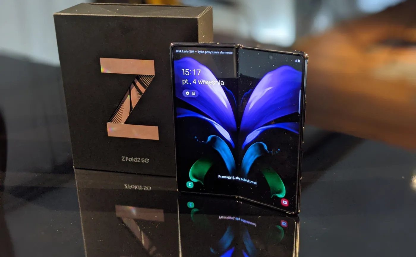 samsung-galaxy-z-fold-2-28195242.jpg
