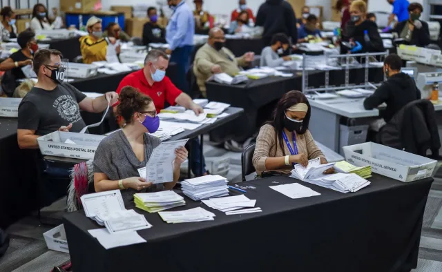 Ponowne liczenie głosów w części stanów USA już niemal pewne