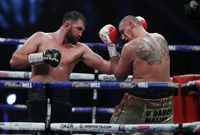 Fury chciał wygrać przed czasem, Wach "polował" na nokautujący cios. Werdykt wydali sędziowie